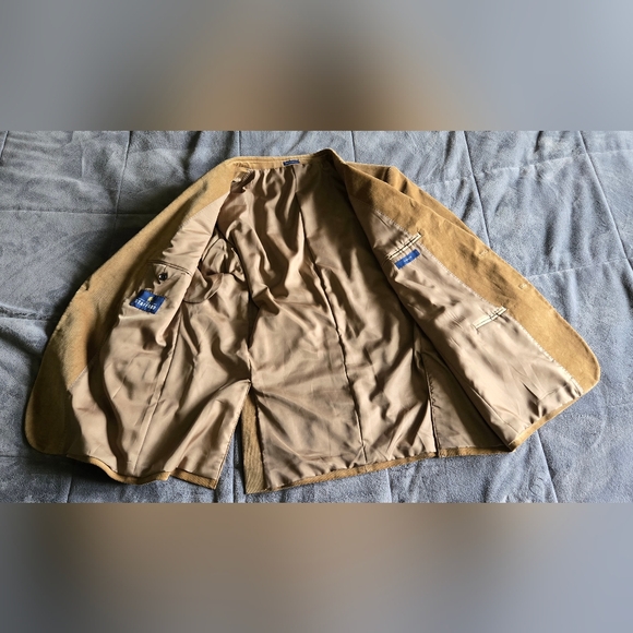 Courduroy Stafford Sport Coat in Wheat - Picture 9 of 9